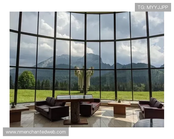 加维抵达纽卡斯尔酒店惊呼：这是哈利波特酒店吗